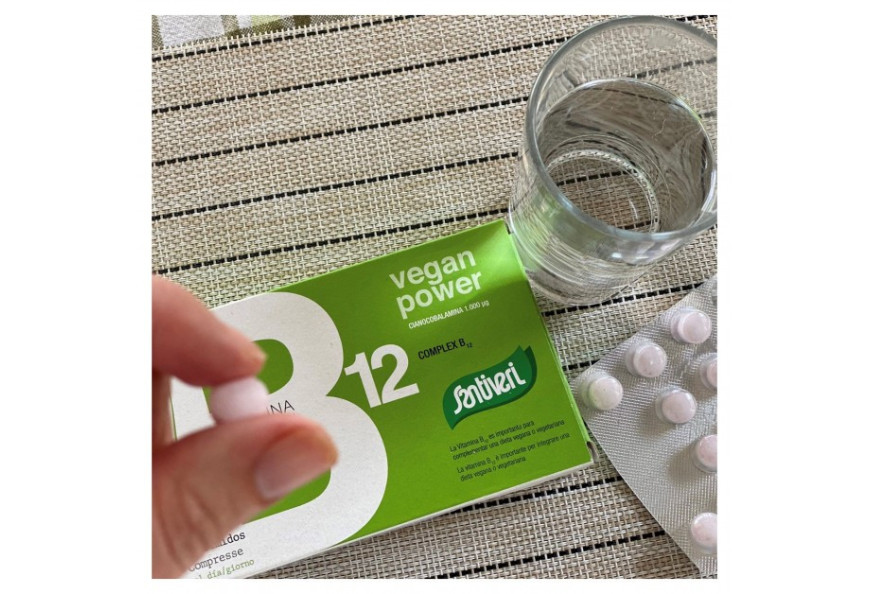 ¿EN QUÉ NOS PUEDE AYUDAR LA VITAMINA COMPLEX B12: VEGAN POWER DE SANTIVERI?